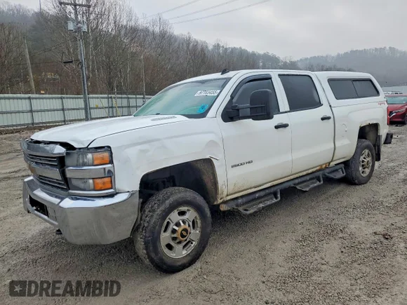 ✅ 2015 Chevrolet Silverado 2500HD LT • VIN: 1GC1KVE84FF152332 • Лот: 97703455. Опубліковано раніше на Copart з пробігом 201 088 миль. Безкоштовний доступ до архіву аукціонних продажів зі США та докладний звіт про історію автомобіля на DreamBid. Зображення 1.