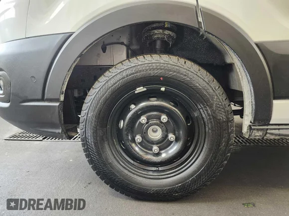 ✅ 2025 Ford E-Transit • VIN: 1FTBW1YM4SKA12907 • Lot: 42730838. Wystawiony na IAAI z przebiegiem 33 mil. Bezpłatny archiwum sprzedaży aukcyjnych z USA i szczegółowy raport historii pojazdu na DreamBid. Zdjęcie 1.