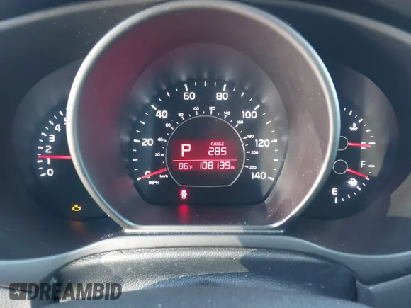 ✅ 2018 Kia Soul • VIN: KNDJN2A21J7585813 • Lot: 44623360. Wystawiony na IAAI z przebiegiem 108 139 mil. Bezpłatny archiwum sprzedaży aukcyjnych z USA i szczegółowy raport historii pojazdu na DreamBid. Zdjęcie 7.
