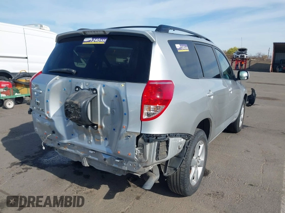 ✅ 2007 Toyota RAV4 Limited • VIN: JTMZK31V176005874 • Lot: 43646708. Wystawiony na IAAI z przebiegiem 196 139 mil. Bezpłatny archiwum sprzedaży aukcyjnych z USA i szczegółowy raport historii pojazdu na DreamBid. Zdjęcie 4.