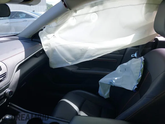 ✅ 2020 Nissan Altima SR • VIN: 1N4BL4CV0LC281899 • Lot: 45229810. Wystawiony na IAAI z przebiegiem 66 019 mil. Bezpłatny archiwum sprzedaży aukcyjnych z USA i szczegółowy raport historii pojazdu na DreamBid. Zdjęcie 5.