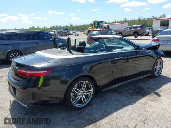 ✅ 2020 Mercedes-Benz E 450 • VIN: W1K1K6HB7LF134034 • Lot: 44965579. Wystawiony na IAAI z przebiegiem 17 732 mil. Bezpłatny archiwum sprzedaży aukcyjnych z USA i szczegółowy raport historii pojazdu na DreamBid. Zdjęcie 4.