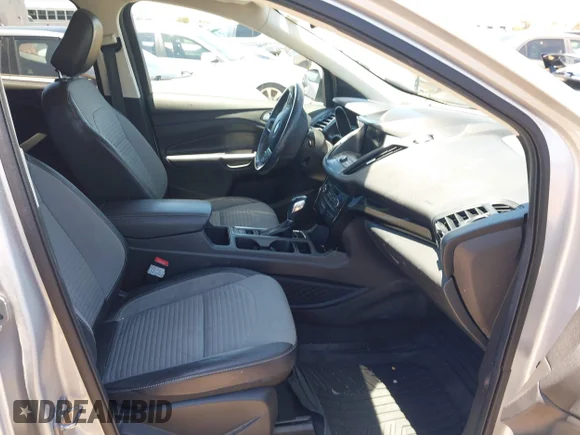 ✅ 2019 Ford Escape SE • VIN: 1FMCU0GD5KUB80500 • Лот: 45420476. Опубликован ранее на IAAI с пробегом 107 642 миль. Бесплатный доступ к архиву аукционных продаж из США и подробный отчёт об истории автомобиля на DreamBid. Изображение 5.