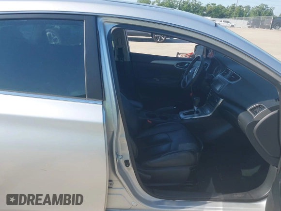 ✅ 2015 Nissan Sentra SV • VIN: 3N1AB7AP5FY365231 • Lot: 45112718. Wystawiony na IAAI z przebiegiem 120 427 mil. Bezpłatny archiwum sprzedaży aukcyjnych z USA i szczegółowy raport historii pojazdu na DreamBid. Zdjęcie 5.
