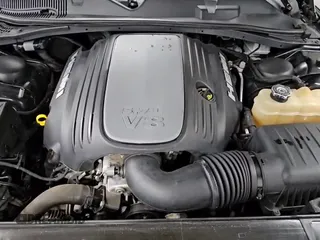 ✅ 2019 Dodge Challenger R/T • VIN: 2C3CDZBT1KH551215 • Лот: 81217545. Опубликован ранее на Copart с пробегом 77 227 миль. Бесплатный доступ к архиву аукционных продаж из США и подробный отчёт об истории автомобиля на DreamBid. Изображение 13.