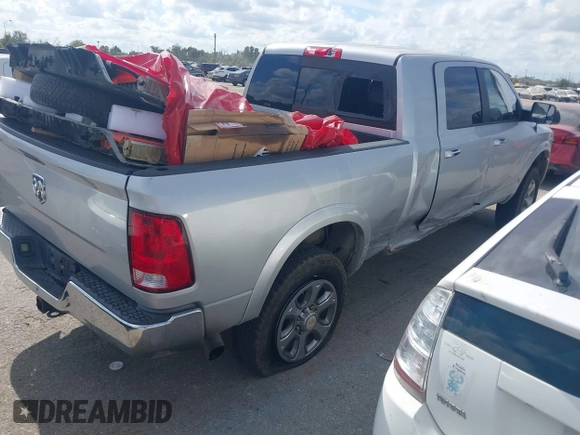 ✅ 2018 Ram 2500 Big Horn • VIN: 3C6UR5ML5JG233191 • Lot: 43767652. Wystawiony na IAAI z przebiegiem 181 280 mil. Bezpłatny archiwum sprzedaży aukcyjnych z USA i szczegółowy raport historii pojazdu na DreamBid. Zdjęcie 4.