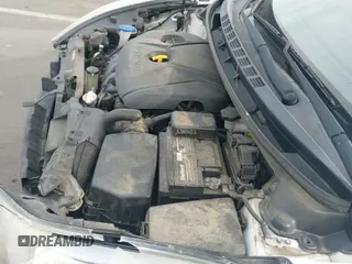 ✅ 2015 Hyundai Elantra SE • VIN: 5NPDH4AEXFH562477 • Lot: 43414206. Wystawiony na IAAI z przebiegiem 151 796 mil. Bezpłatny archiwum sprzedaży aukcyjnych z USA i szczegółowy raport historii pojazdu na DreamBid. Zdjęcie 20.