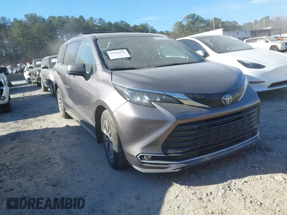 ✅ 2022 Toyota Sienna XLE • VIN: 5TDYRKEC1NS085457 • Lot: 44461828. Wystawiony na IAAI z przebiegiem 132 831 mil. Bezpłatny archiwum sprzedaży aukcyjnych z USA i szczegółowy raport historii pojazdu na DreamBid. Zdjęcie 1.