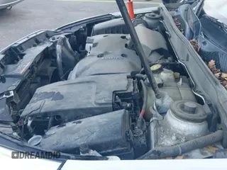 2014 Chevrolet Malibu LT z VIN 1G11E5SL0EF287282, wystawiony jako IAAI lot #43211305 z przebiegiem 185 026 mil mil oraz . Historia ofert i sprzedaży dostępna na DreamBid. Obrazek 13.