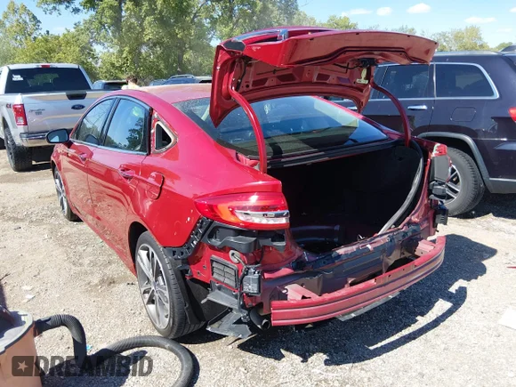 ✅ 2020 Ford Fusion Titanium • VIN: 3FA6P0D9XLR178989 • Lot: 45103059. Wystawiony na IAAI z przebiegiem 39 039 mil. Bezpłatny archiwum sprzedaży aukcyjnych z USA i szczegółowy raport historii pojazdu na DreamBid. Zdjęcie 3.