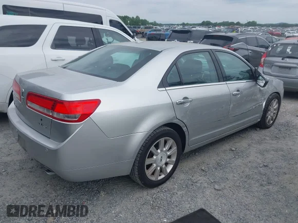✅ 2011 Lincoln MKZ • VIN: 3LNHL2GC3BR768253 • Лот: 45233536. Опубліковано раніше на IAAI з пробігом 59 617 миль. Безкоштовний доступ до архіву аукціонних продажів зі США та докладний звіт про історію автомобіля на DreamBid. Зображення 4.