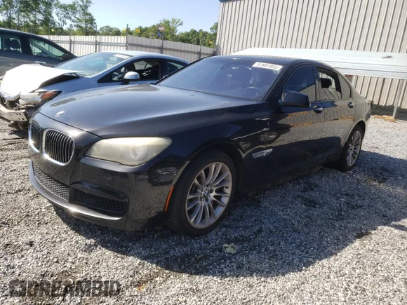 ✅ 2012 BMW 7 Series 750i • VIN: WBAKA8C59CDX01027 • Лот: 57881955. Опубликован ранее на Copart с пробегом 171 992 миль. Бесплатный доступ к архиву аукционных продаж из США и подробный отчёт об истории автомобиля на DreamBid. Изображение 1.