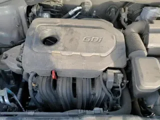 ✅ 2018 Kia Sorento L • VIN: 5XYPG4A35JG412212 • Lot: 86262505. Listed on Copart with 116,818 mi. Free auction sales archive from the USA and detailed vehicle history report at DreamBid. Image 15.