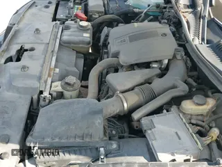 ✅ 2008 Lincoln Town Car Limited • VIN: 2LNHM82VX8X637050 • Lot: 43048151. Listed on IAAI with 123,381 mi. Free auction sales archive from the USA and detailed vehicle history report at DreamBid. Image 12.