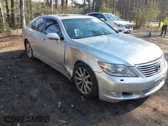 ✅ 2010 Lexus LS 460 • VIN: JTHCL5EF1A5008285 • Lot: 41500042. Listed on IAAI with 243,121 mi. Free auction sales archive from the USA and detailed vehicle history report at DreamBid. Image 1.