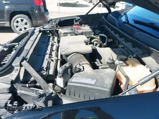 ✅ 2019 Chevrolet Silverado 1500 LT • VIN: 3GCPWCED1KG309680 • Lot: 43512317. Listed on IAAI with 84,209 mi. Free auction sales archive from the USA and detailed vehicle history report at DreamBid. Image 19.