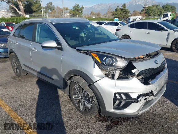✅ 2021 Kia Niro LXS • VIN: KNDCM3LD2M5473991 • Лот: 43561208. Опубліковано раніше на IAAI з пробігом 82 300 миль. Безкоштовний доступ до архіву аукціонних продажів зі США та докладний звіт про історію автомобіля на DreamBid. Зображення 1.