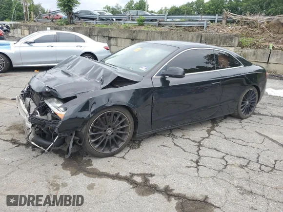 ✅ 2010 Audi A5 Premium Plus • VIN: WAULFAFR5AA004531 • Lot: 67374405. Wystawiony na Copart z przebiegiem 97 751 mil. Bezpłatny archiwum sprzedaży aukcyjnych z USA i szczegółowy raport historii pojazdu na DreamBid. Zdjęcie 1.