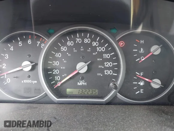 ✅ 2005 Kia Sedona LX • VIN: KNDUP132856685000 • Lot: 44301378. Wystawiony na IAAI z przebiegiem 132 235 mil. Bezpłatny archiwum sprzedaży aukcyjnych z USA i szczegółowy raport historii pojazdu na DreamBid. Zdjęcie 7.