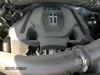 ✅ 2020 Lincoln Navigator Black Label • VIN: 5LMJJ3TT4LEL22892 • Lot: 46252675. Wystawiony na Copart z przebiegiem 77 952 mil. Bezpłatny archiwum sprzedaży aukcyjnych z USA i szczegółowy raport historii pojazdu na DreamBid. Zdjęcie 15.