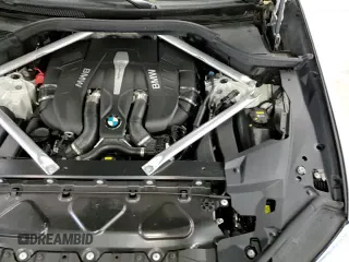 ✅ 2019 BMW X5 xDrive50i • VIN: 5UXJU2C59KLN49806 • Лот: 82144825. Опубликован ранее на Copart с пробегом 82 072 миль. Бесплатный доступ к архиву аукционных продаж из США и подробный отчёт об истории автомобиля на DreamBid. Изображение 14.