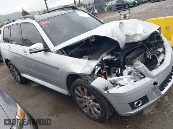 ✅ 2010 Mercedes-Benz GLK 350 • VIN: WDCGG5GB9AF453895 • Lot: 44761925. Listed on IAAI with 104,991 mi. Free auction sales archive from the USA and detailed vehicle history report at DreamBid. Image 1.