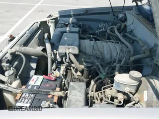 ✅ 2001 Toyota Sequoia Limited • VIN: 5TDBT48A11S009891 • Lot: 42220714. Wystawiony na IAAI z przebiegiem 258 213 mil. Bezpłatny archiwum sprzedaży aukcyjnych z USA i szczegółowy raport historii pojazdu na DreamBid. Zdjęcie 21.