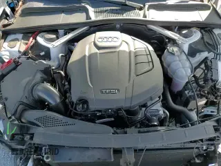 ✅ 2019 Audi A4 Premium Plus • VIN: WAUENAF47KA053277 • Лот: 90889255. Опубликован ранее на Copart с пробегом 42 535 миль. Бесплатный доступ к архиву аукционных продаж из США и подробный отчёт об истории автомобиля на DreamBid. Изображение 15.