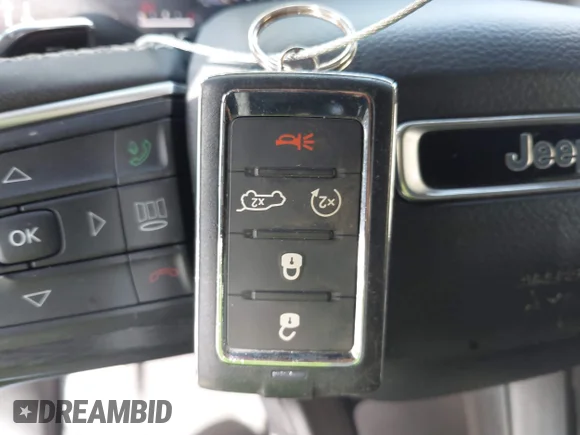 ✅ 2023 Jeep Grand Cherokee Laredo • VIN: 1C4RJHAG6PC546003 • Lot: 42200015. Wystawiony na IAAI z przebiegiem 20 076 mil. Bezpłatny archiwum sprzedaży aukcyjnych z USA i szczegółowy raport historii pojazdu na DreamBid. Zdjęcie 11.