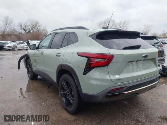 ✅ 2025 Chevrolet Trax ACTIV • VIN: KL77LKEP9SC344464 • Lot: 44554761. Wystawiony na IAAI z przebiegiem 8 614 mil. Bezpłatny archiwum sprzedaży aukcyjnych z USA i szczegółowy raport historii pojazdu na DreamBid. Zdjęcie 3.