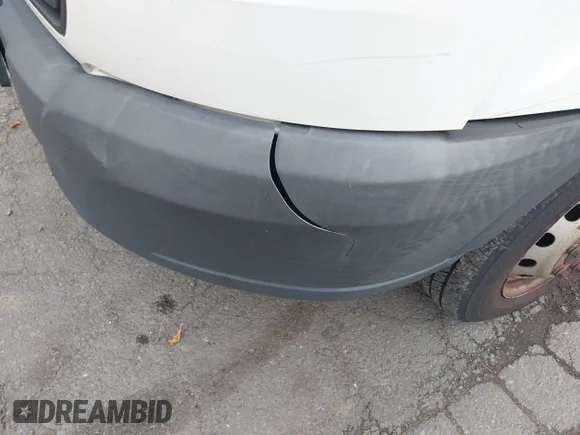 ✅ 2018 Ford Transit • VIN: 1FTBF4XM4JKA33046 • Lot: 43542503. Wystawiony na IAAI z przebiegiem 215 281 mil. Bezpłatny archiwum sprzedaży aukcyjnych z USA i szczegółowy raport historii pojazdu na DreamBid. Zdjęcie 6.