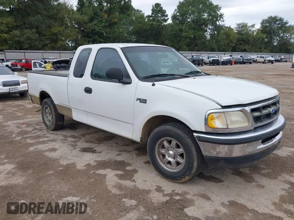 ✅ 1997 Ford F-150 • VIN: 1FTDX172XVNA93002 • Lot: 43509239. Listed on IAAI with 190,012 mi. Free auction sales archive from the USA and detailed vehicle history report at DreamBid. Image 1.