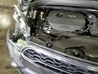 ✅ 2018 MINI Countryman Cooper S • VIN: WMZYT5C37J3E60627 • Lot: 67855455. Wystawiony na Copart z przebiegiem 67 927 mil. Bezpłatny archiwum sprzedaży aukcyjnych z USA i szczegółowy raport historii pojazdu na DreamBid. Zdjęcie 15.