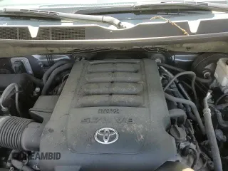 ✅ 2019 Toyota Tundra SR5 • VIN: 5TFAY5F13KX817483 • Лот: 71047325. Опубликован ранее на Copart с пробегом 119 740 миль. Бесплатный доступ к архиву аукционных продаж из США и подробный отчёт об истории автомобиля на DreamBid. Изображение 13.