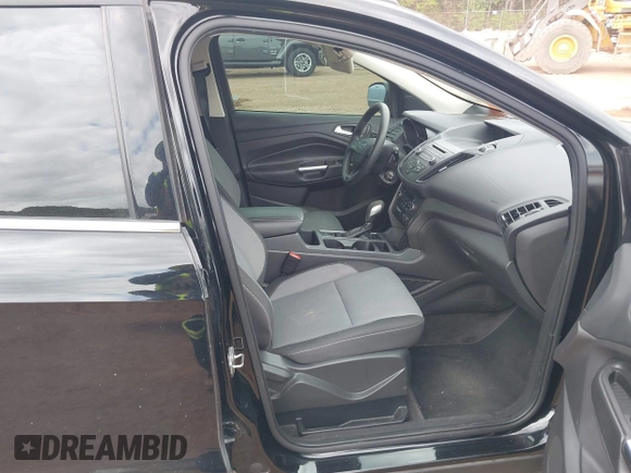 ✅ 2018 Ford Escape SE • VIN: 1FMCU9GD5JUB76174 • Lot: 44726204. Wystawiony na IAAI z przebiegiem 124 557 mil. Bezpłatny archiwum sprzedaży aukcyjnych z USA i szczegółowy raport historii pojazdu na DreamBid. Zdjęcie 5.