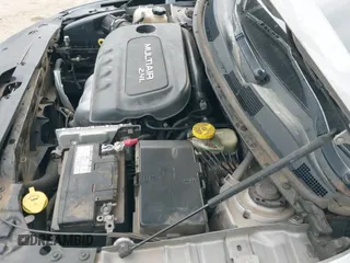 ✅ 2015 Chrysler 200 S • VIN: 1C3CCCBB6FN584960 • Лот: 43398259. Опубликован ранее на IAAI с пробегом 185 497 миль. Бесплатный доступ к архиву аукционных продаж из США и подробный отчёт об истории автомобиля на DreamBid. Изображение 19.