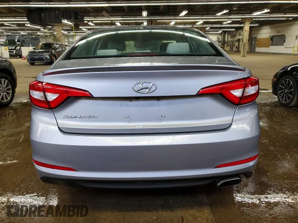 ✅ 2017 Hyundai Sonata SE • VIN: 5NPE24AF1HH516926 • Lot: 78429145. Wystawiony na Copart z przebiegiem 74 425 mil. Bezpłatny archiwum sprzedaży aukcyjnych z USA i szczegółowy raport historii pojazdu na DreamBid. Zdjęcie 6.