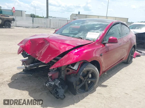 ✅ 2026 Tesla Model Y Long Range • VIN: 7SAYGDED0TA642421 • Лот: 44925422. Опубліковано раніше на IAAI з пробігом 1 328 миль. Безкоштовний доступ до архіву аукціонних продажів зі США та докладний звіт про історію автомобіля на DreamBid. Зображення 2.