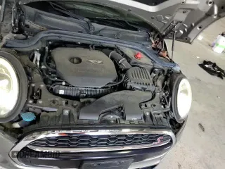 ✅ 2018 MINI Hardtop Cooper S • VIN: WMWXP7C5XJ2A46905 • Lot: 65552345. Listed on Copart with 72,923 mi. Free auction sales archive from the USA and detailed vehicle history report at DreamBid. Image 13.