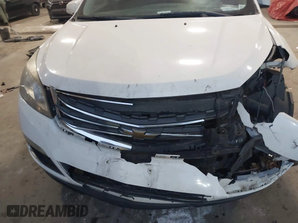 ✅ 2015 Chevrolet Traverse LT • VIN: 1GNKVHKD5FJ226196 • Lot: 43681955. Wystawiony na IAAI z przebiegiem 213 137 mil. Bezpłatny archiwum sprzedaży aukcyjnych z USA i szczegółowy raport historii pojazdu na DreamBid. Zdjęcie 6.