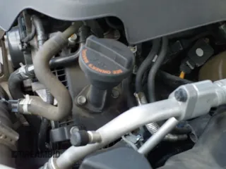 ✅ 2018 Genesis G90 Premium • VIN: KMHG34JA9JU039454 • Lot: 42369449. Listed on IAAI with 138,024 mi. Free auction sales archive from the USA and detailed vehicle history report at DreamBid. Image 20.