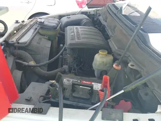 2003 Dodge 1500 ST z VIN 1D7HA18N83S214724, wystawiony jako IAAI lot #42566134 z przebiegiem 280 750 mil mil oraz . Historia ofert i sprzedaży dostępna na DreamBid. Obrazek 16.