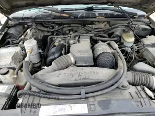 ✅ 2000 Chevrolet S-10 LS • VIN: 1GCCS1458YK287851 • Лот: 82625554. Опубликован ранее на Copart с пробегом 134 584 миль. Бесплатный доступ к архиву аукционных продаж из США и подробный отчёт об истории автомобиля на DreamBid. Изображение 14.