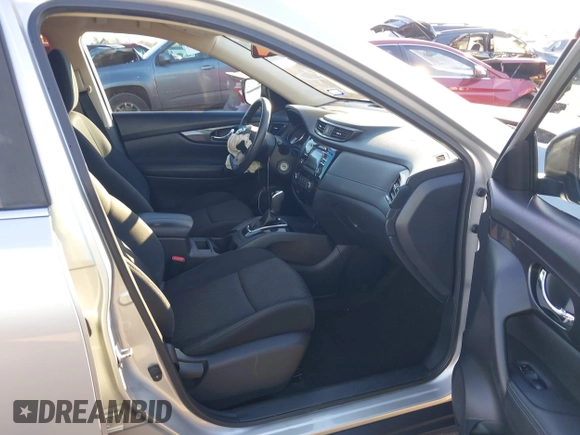 ✅ 2017 Nissan Rogue SV • VIN: KNMAT2MT4HP565026 • Lot: 44162023. Wystawiony na IAAI z przebiegiem 161 949 mil. Bezpłatny archiwum sprzedaży aukcyjnych z USA i szczegółowy raport historii pojazdu na DreamBid. Zdjęcie 5.