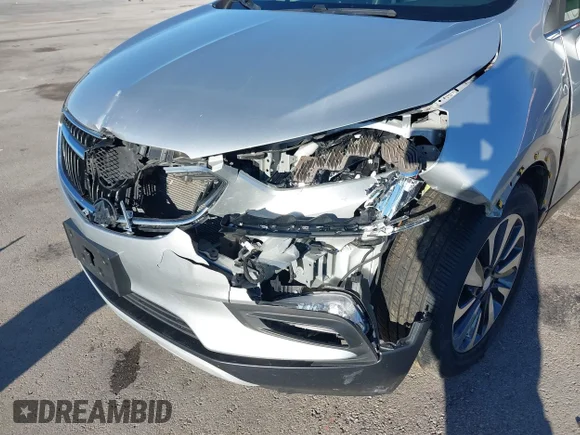 ✅ 2019 Buick Encore Essence • VIN: KL4CJCSM6KB811864 • Лот: 43885606. Опубліковано раніше на IAAI з пробігом 70 305 миль. Безкоштовний доступ до архіву аукціонних продажів зі США та докладний звіт про історію автомобіля на DreamBid. Зображення 6.
