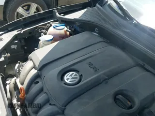 ✅ 2013 Volkswagen Passat S • VIN: 1VWAP7A38DC083633 • Lot: 43045976. Wystawiony na IAAI z przebiegiem 109 261 mil. Bezpłatny archiwum sprzedaży aukcyjnych z USA i szczegółowy raport historii pojazdu na DreamBid. Zdjęcie 13.