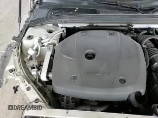 ✅ 2021 Volvo S60 Momentum • VIN: 7JRA22TK8MG091931 • Lot: 59382555. Listed on Copart with 44,758 mi. Free auction sales archive from the USA and detailed vehicle history report at DreamBid. Image 13.