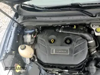 ✅ 2018 Lincoln MKC Reserve • VIN: 5LMCJ3D99JUL28797 • Lot: 68738295. Wystawiony na Copart z przebiegiem 69 332 mil. Bezpłatny archiwum sprzedaży aukcyjnych z USA i szczegółowy raport historii pojazdu na DreamBid. Zdjęcie 15.