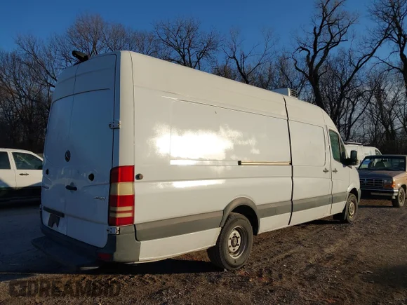 ✅ 2017 Mercedes-Benz Sprinter • VIN: WD3PF1CD0HP516633 • Лот: 43962054. Опубліковано раніше на IAAI з пробігом 259 243 миль. Безкоштовний доступ до архіву аукціонних продажів зі США та докладний звіт про історію автомобіля на DreamBid. Зображення 4.