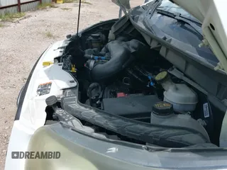 ✅ 2016 Ford Transit Cargo • VIN: 1FTYE1ZM0GKB19648 • Lot: 42571995. Wystawiony na IAAI z przebiegiem 233 407 mil. Bezpłatny archiwum sprzedaży aukcyjnych z USA i szczegółowy raport historii pojazdu na DreamBid. Zdjęcie 20.